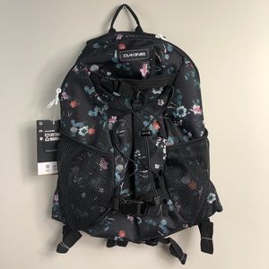 NWT Dakine Floral 15L Backpack